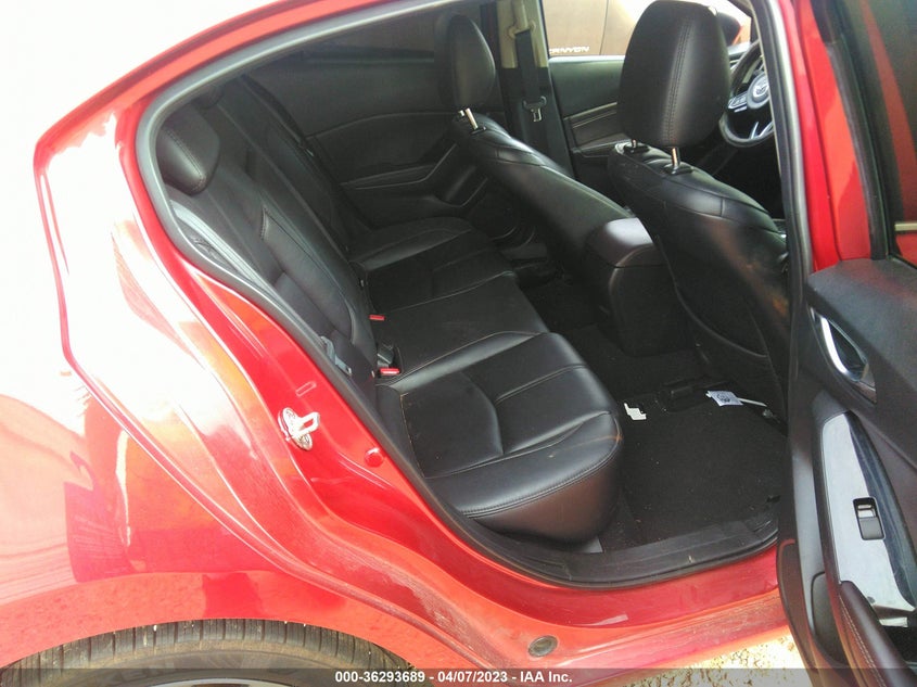 VIN 3MZBN1V33JM252064 2018 MAZDA MAZDA3 4-DOOR TOURING