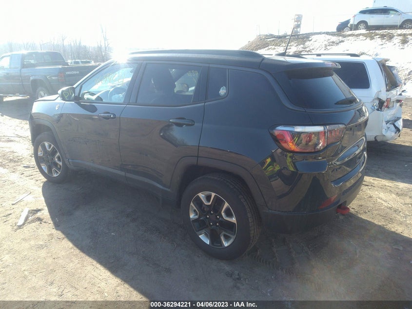 VIN 3C4NJDDB2JT334668 2018 JEEP COMPASS TRAILHAWK