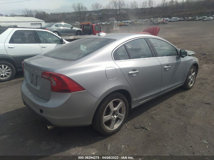 2013 VOLVO S60 T5 - YV1612FH1D2197944