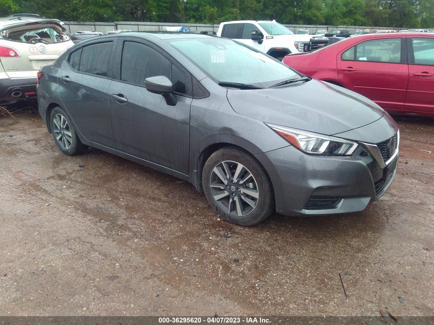 NISSAN VERSA SV 2020