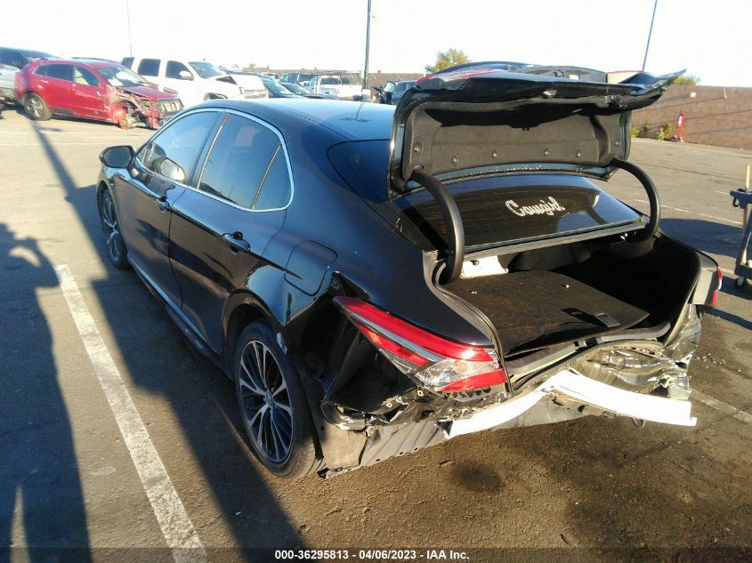2018 TOYOTA CAMRY SE - JTNB11HK0J3012842