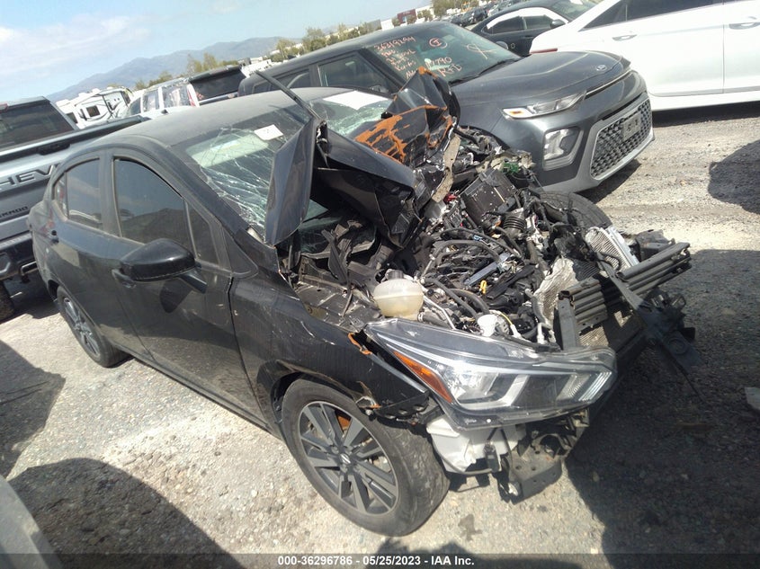 NISSAN VERSA SV 2022