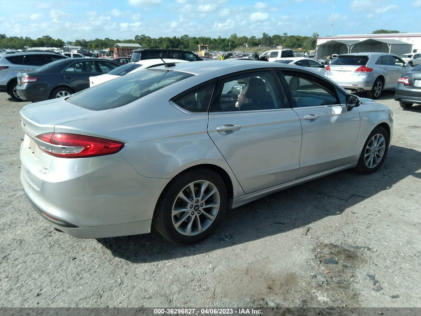 VIN 3FA6P0HD3HR137397 2017 FORD FUSION SE