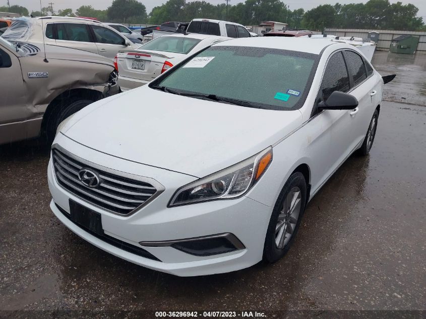 2016 HYUNDAI SONATA 2.4L SE - 5NPE24AF0GH322256