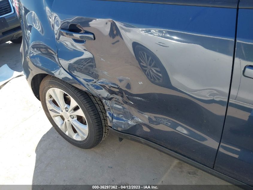 2016 KIA SOUL + - KNDJP3A57G7263082
