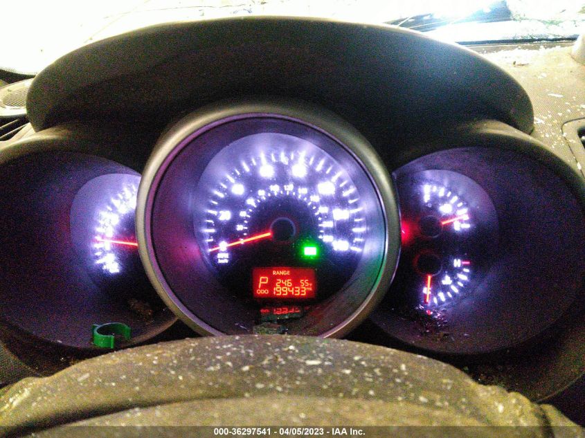 2013 KIA SOUL + - KNDJT2A62D7502371