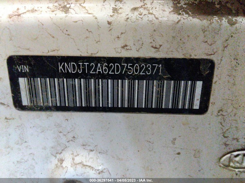 2013 KIA SOUL + - KNDJT2A62D7502371