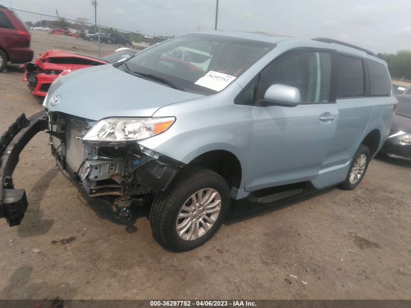 2015 TOYOTA SIENNA XLE - 5TDYK3DC4FS580071