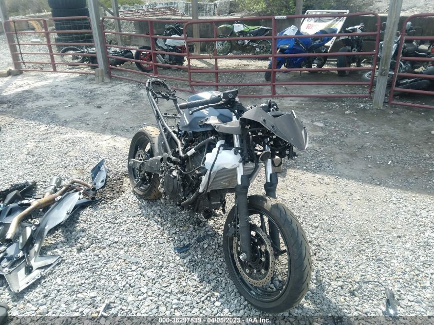 2022 KAWASAKI EX400 - JKAEXKG19NDAG7815