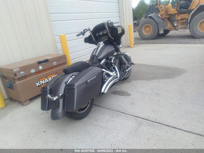 2016 HARLEY-DAVIDSON FLHXS STREET GLIDE SPECIAL - 1HD1KRM10GB648098