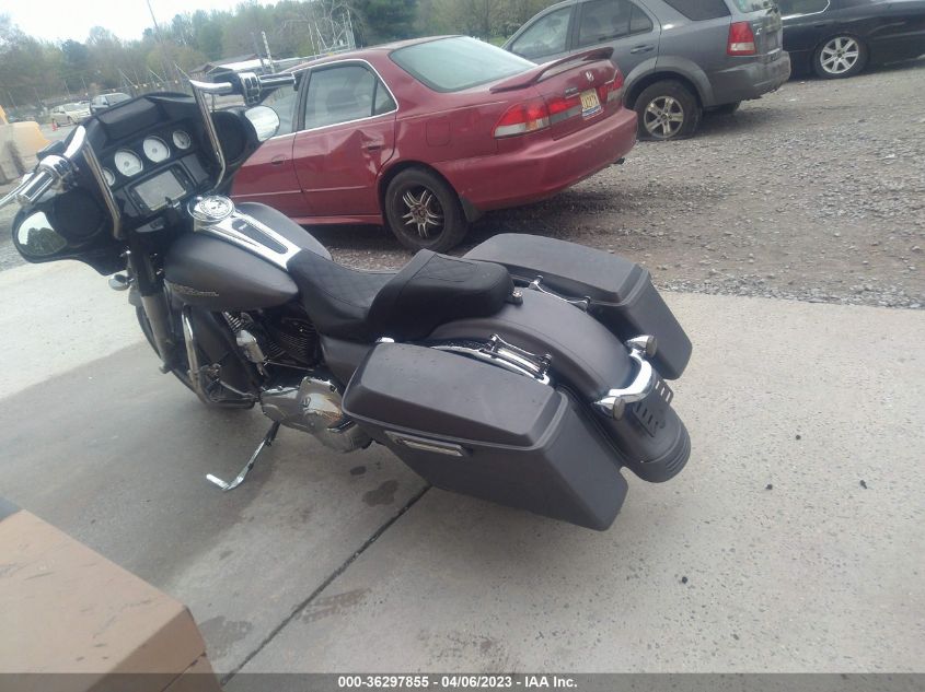 2016 HARLEY-DAVIDSON FLHXS STREET GLIDE SPECIAL - 1HD1KRM10GB648098