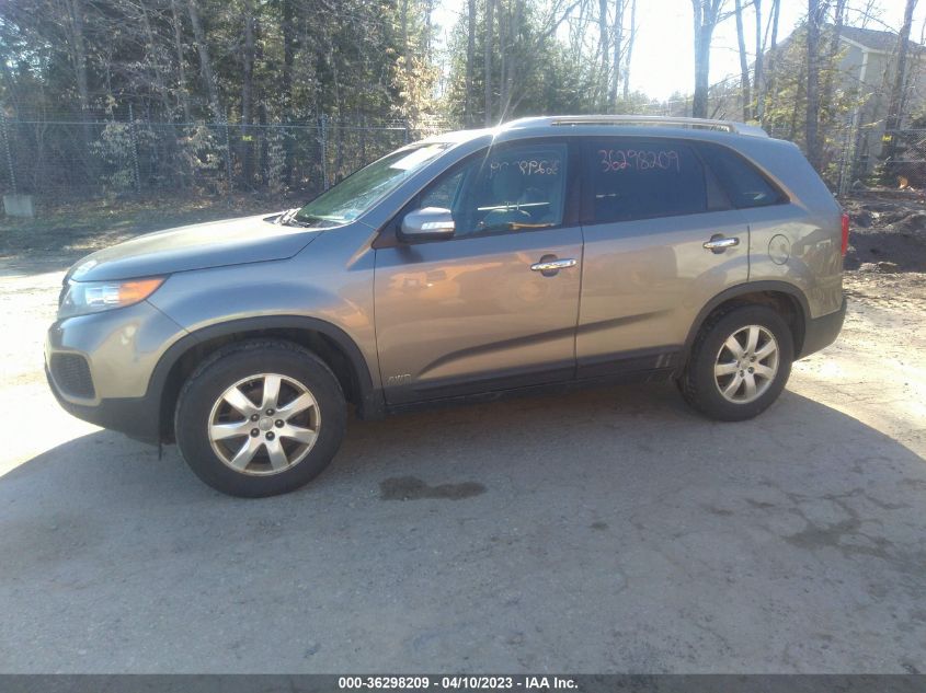 2013 KIA SORENTO LX - 5XYKTDA27DG344951