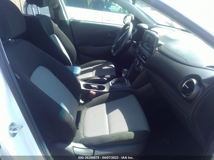 VIN KM8K22AAXMU712600 2021 HYUNDAI KONA SEL