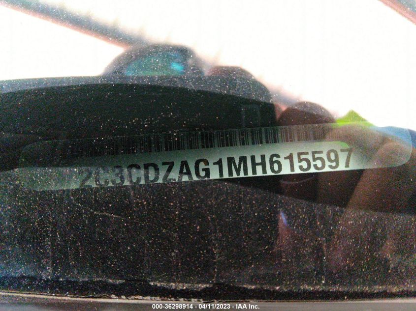 2021 DODGE CHALLENGER SXT - 2C3CDZAG1MH615597
