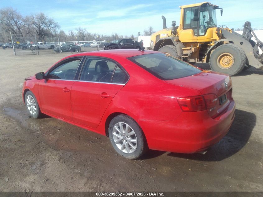 2014 VOLKSWAGEN JETTA SEDAN SE - 3VWD17AJ0EM413925