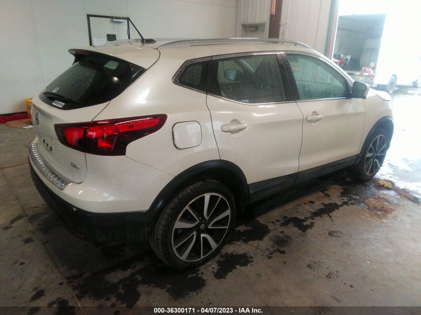 VIN JN1BJ1CP4KW219986 2019 NISSAN ROGUE SPORT SL