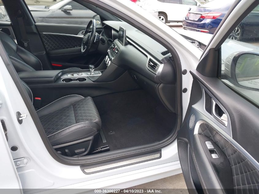 2019 GENESIS G70 3.3T ADVANCED - KMTG34LE4KU026151
