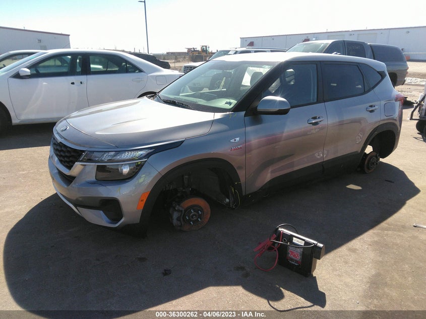 VIN KNDEPCAA2M7212261 2021 KIA SELTOS LX