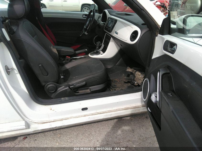 2018 VOLKSWAGEN BEETLE SE - 3VWJD7AT6JM725317