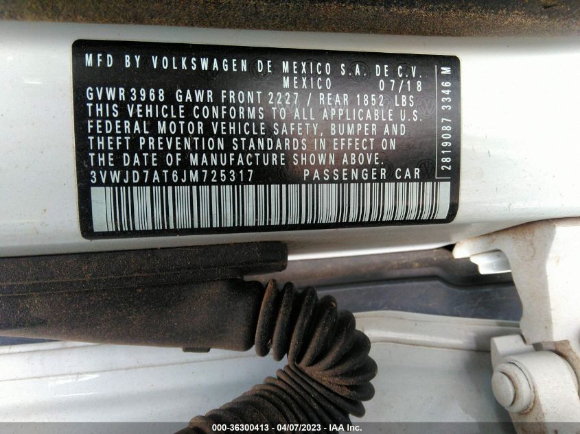 2018 VOLKSWAGEN BEETLE SE - 3VWJD7AT6JM725317