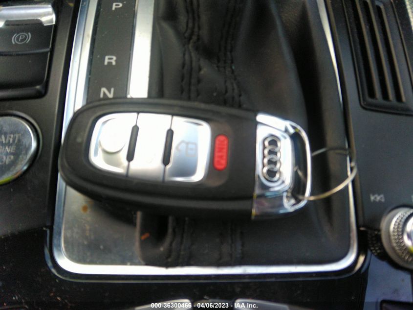 2014 AUDI A4 PREMIUM PLUS - WAUFFAFL0EN025343