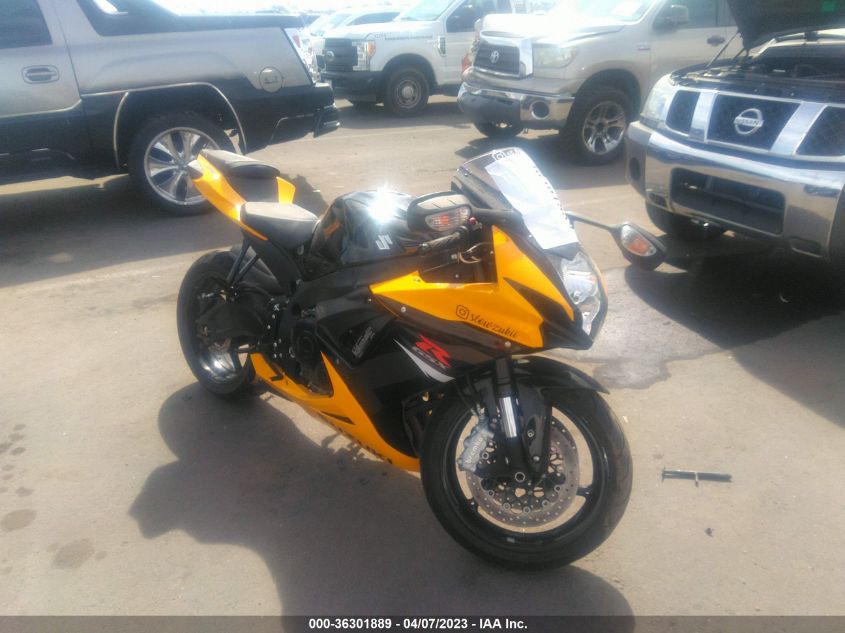 2017 SUZUKI GSX-R600 - JS1GN7FAXH2101016