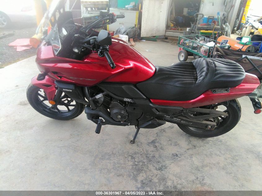 2018 HONDA CTX700 D JH2RC6947JK400206