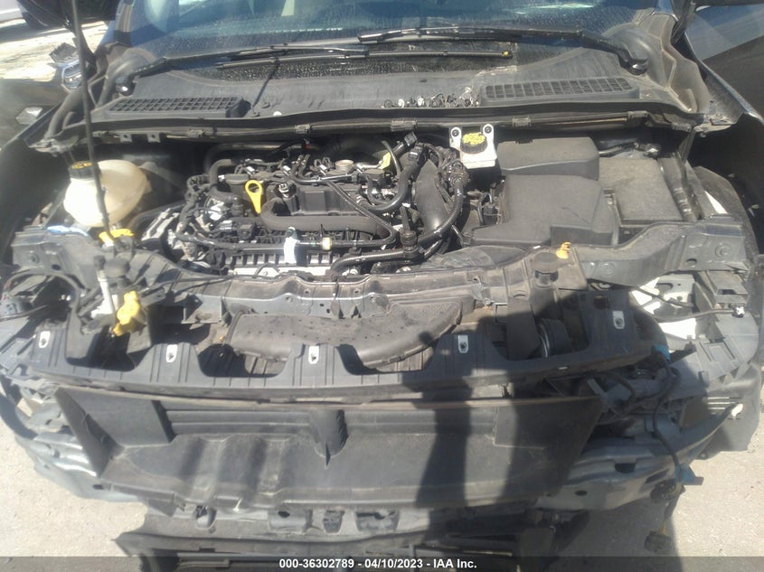 VIN 1FMCU0GD7KUB13039 2019 FORD ESCAPE SE