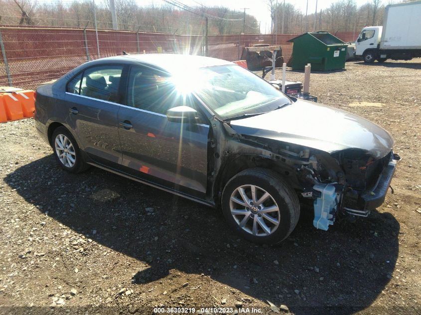 2013 VOLKSWAGEN JETTA SEDAN SE W/CONVENIENCE - 3VWDP7AJ5DM307404