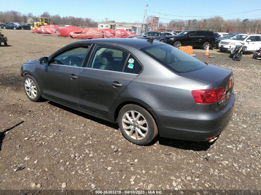 2013 VOLKSWAGEN JETTA SEDAN SE W/CONVENIENCE - 3VWDP7AJ5DM307404