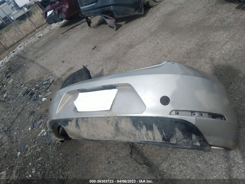 2013 VOLKSWAGEN BEETLE CONVERTIBLE 2.0L TDI 3VW5L7AT6DM830531