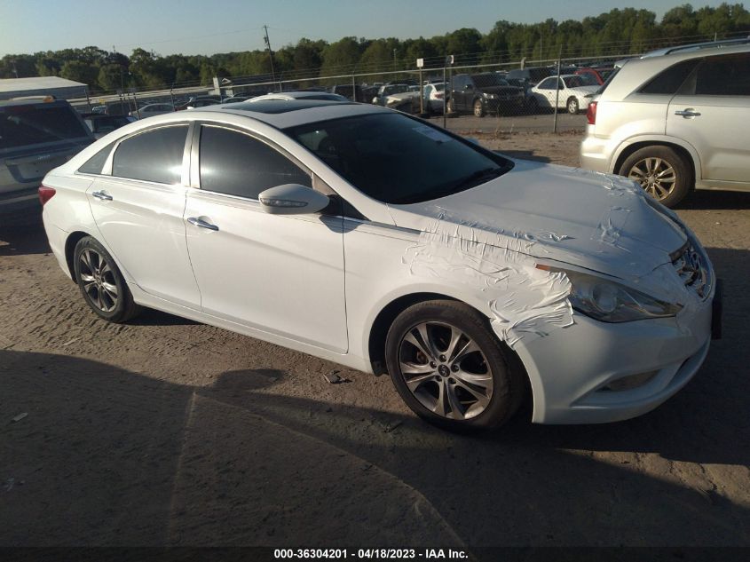 VIN 5NPEC4AC7DH654841 2013 HYUNDAI SONATA no.1