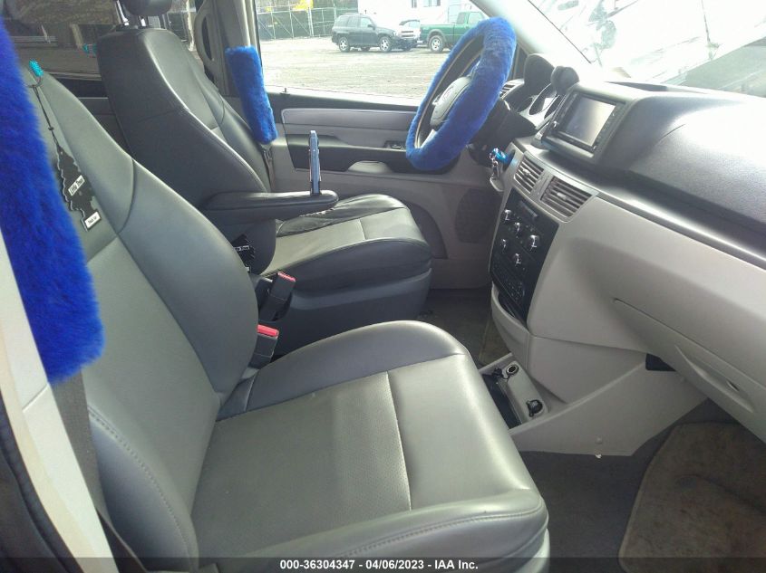 2013 VOLKSWAGEN ROUTAN SE W/RSE & NAVIGATION 2C4RVABG5DR725078