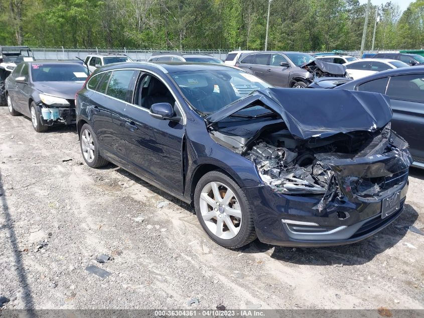 YV140MEK3H1332100 VOLVO V60 PREMIER 2017