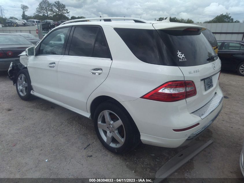 2014 MERCEDES-BENZ M-CLASS ML 350 - 4JGDA5JB2EA410498