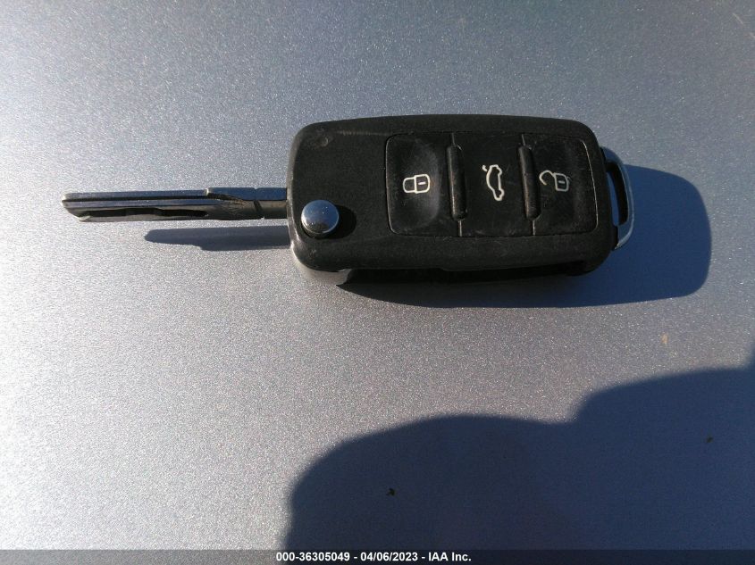 2013 VOLKSWAGEN GOLF W/CONV - WVWDB7AJ1DW046614