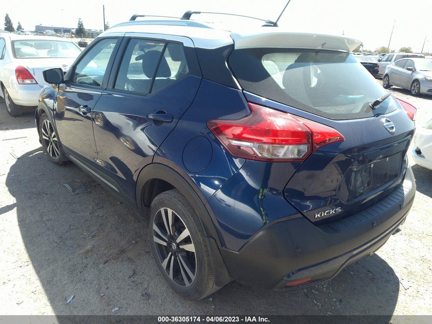 VIN 3N1CP5DV6LL554701 2020 NISSAN KICKS SR