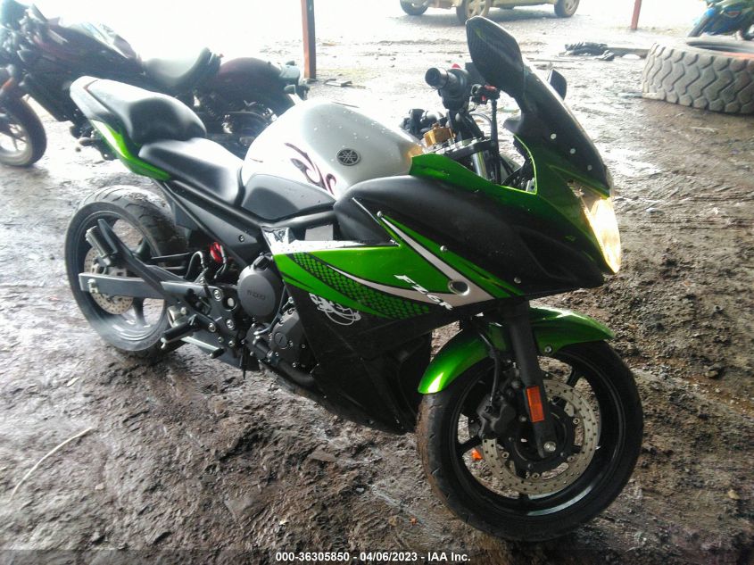 2009 YAMAHA FZ6 R - JYARJ18E09A003137