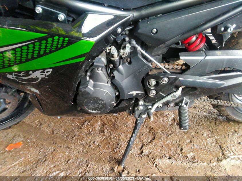 2009 YAMAHA FZ6 R - JYARJ18E09A003137