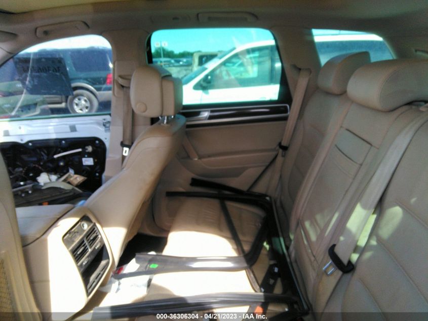 2016 VOLKSWAGEN TOUAREG LUX WVGEP9BP5GD002518