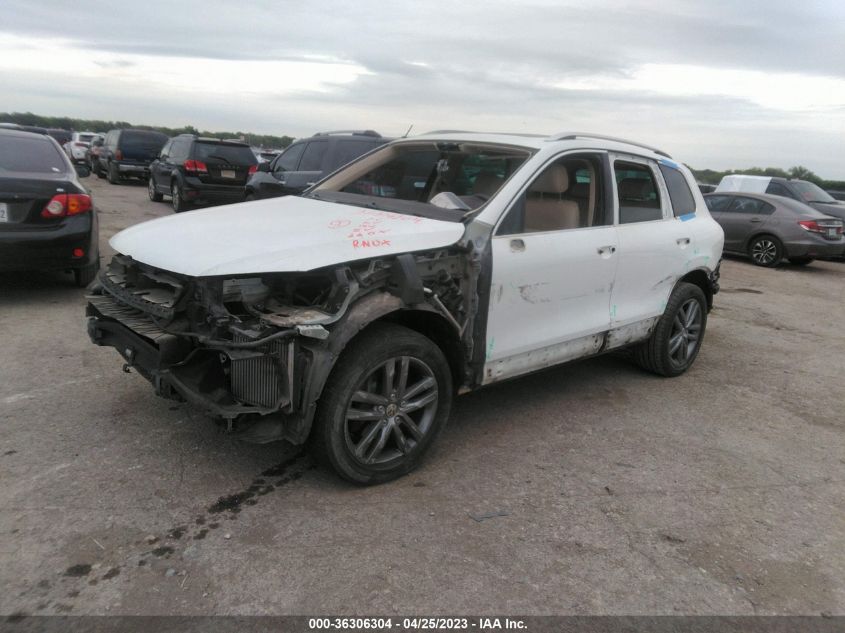 2016 VOLKSWAGEN TOUAREG LUX WVGEP9BP5GD002518
