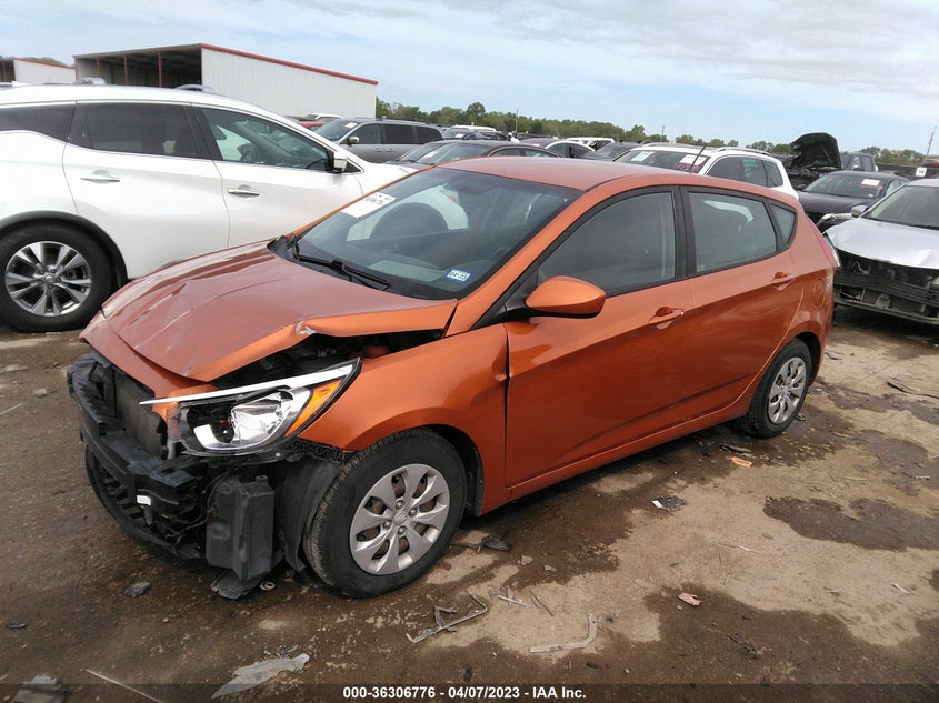 VIN KMHCT5AE2HU325616 2017 HYUNDAI ACCENT SE