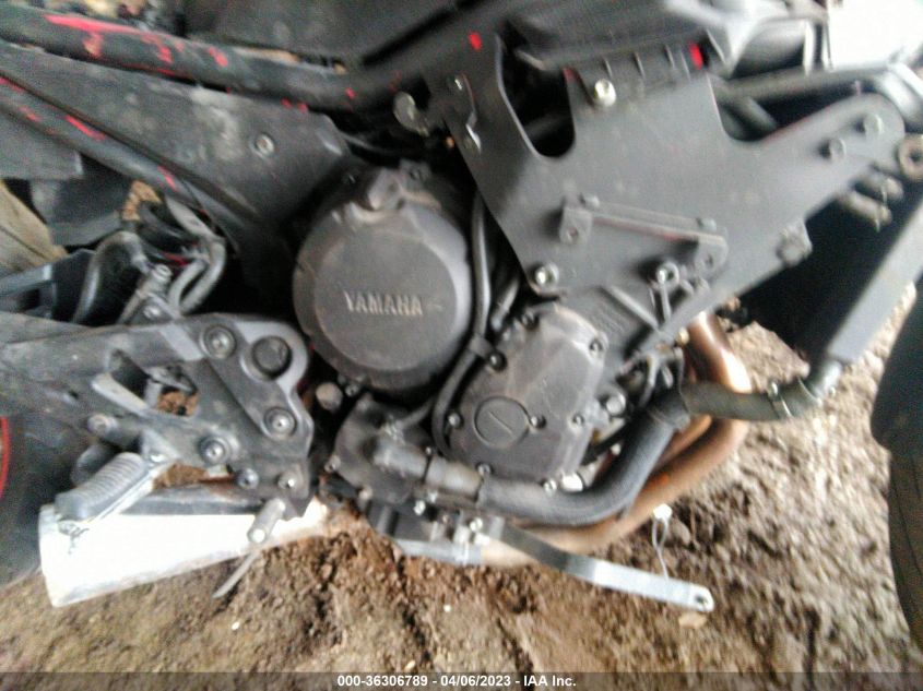 2013 YAMAHA FZ6 R - JYARJ18E6DA011154
