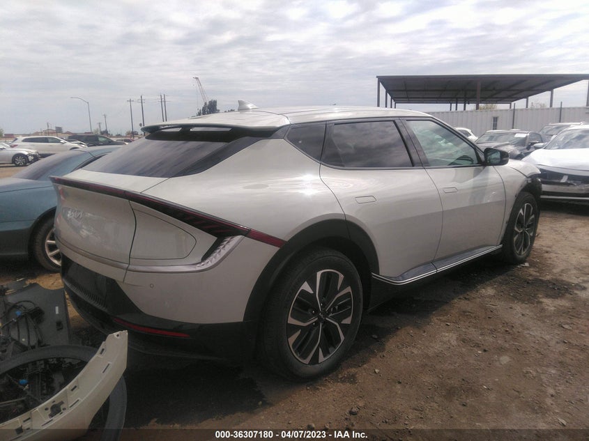 VIN KNDC34LA2N5068567 2022 KIA EV6 WIND