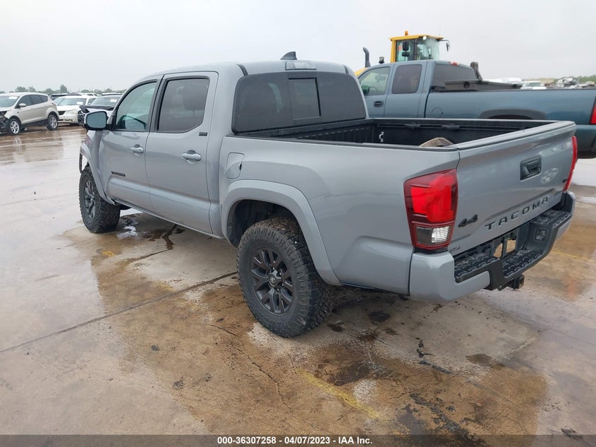 VIN 3TMCZ5AN0LM358341 2020 TOYOTA TACOMA 4WD SR5