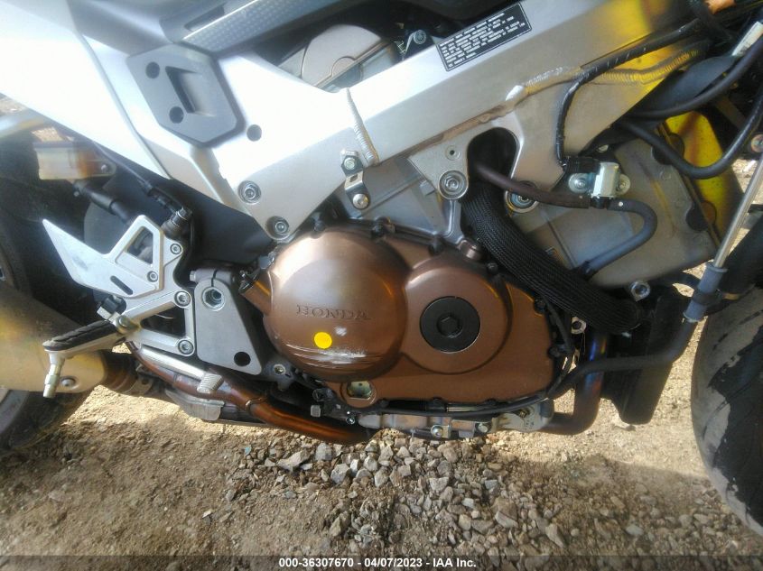 2014 HONDA VFR800 F JH2RC7913EK000094