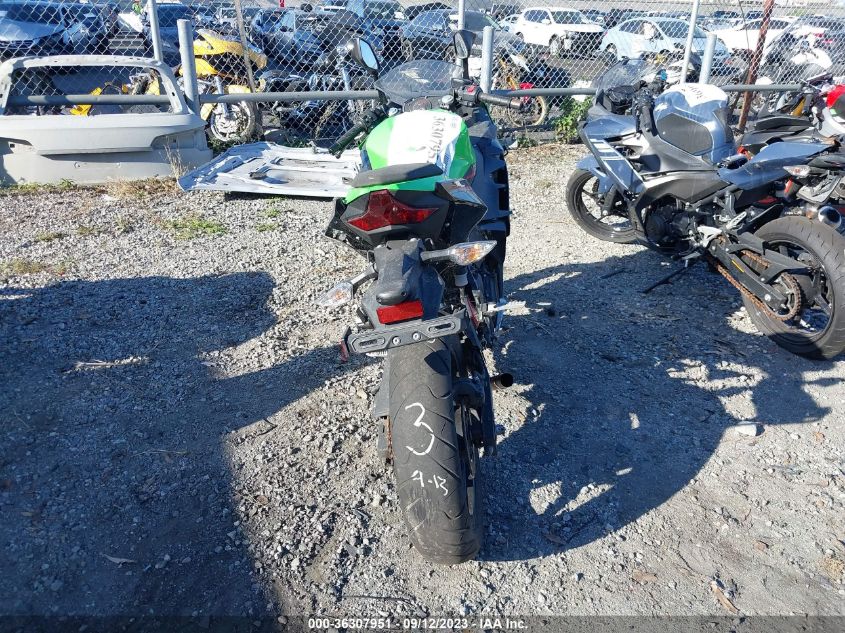 2022 KAWASAKI EX400 JKAEXKG18NDAG6915