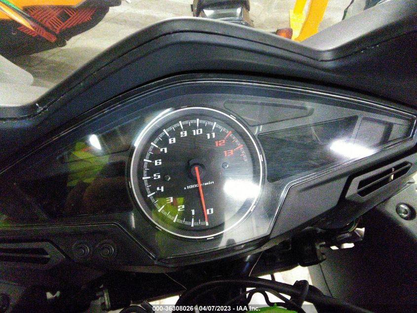 2014 HONDA VFR800 F JH2RC7915EK000095