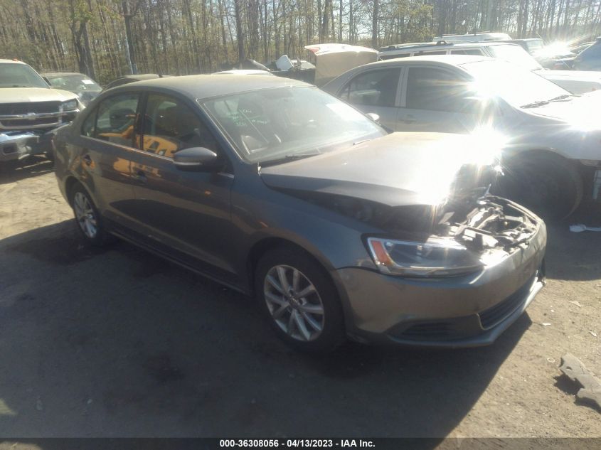 2014 VOLKSWAGEN JETTA SEDAN SE W/CONNECTIVITY - 3VWD17AJ7EM247709