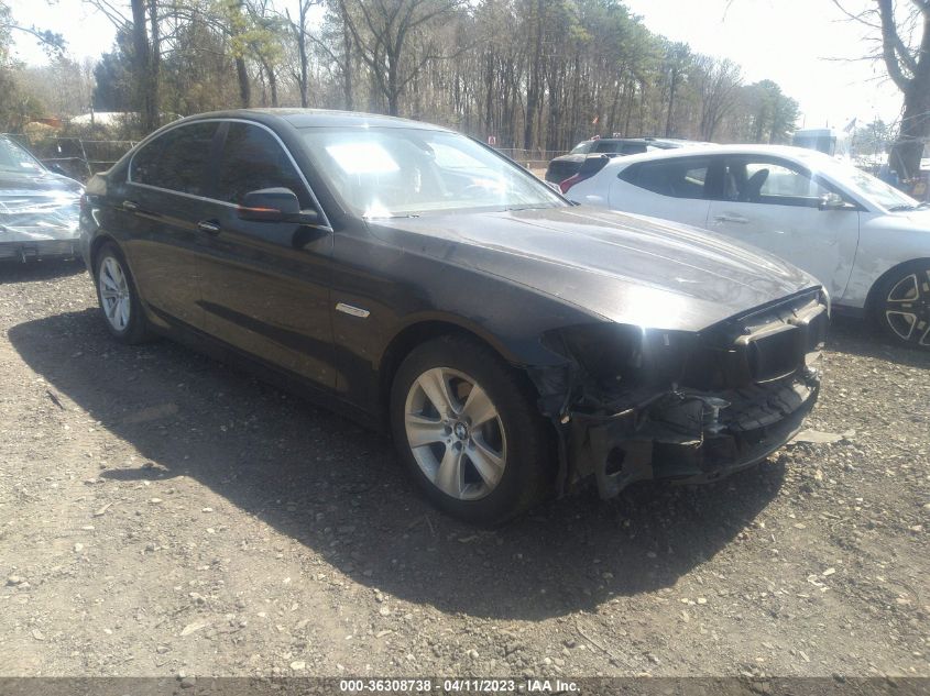 2014 BMW 5 SERIES 528I XDRIVE - WBA5A7C55ED612064